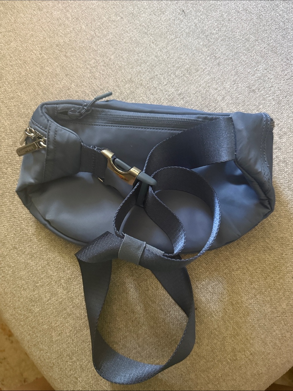 lululemon athletica everywhere belt bag x-large. - Picture 2 of 6